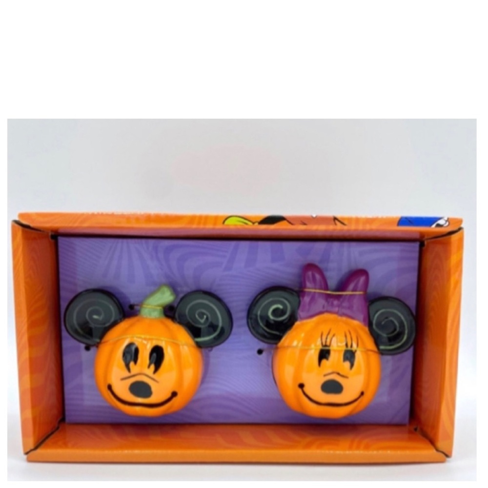 NEW Disney Mickey & Minnie Mouse Halloween Salt & Pepper Shakers